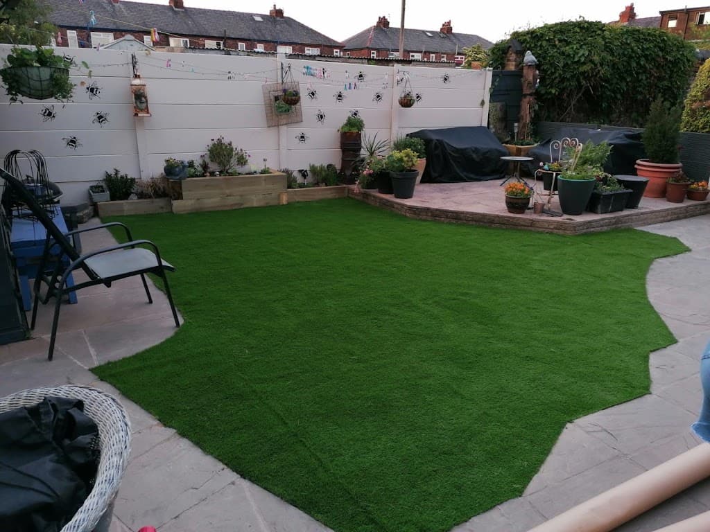 J Crews Landscaping and Gardening Services
