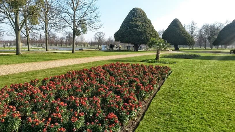 Leicester Gardening Services Ltd