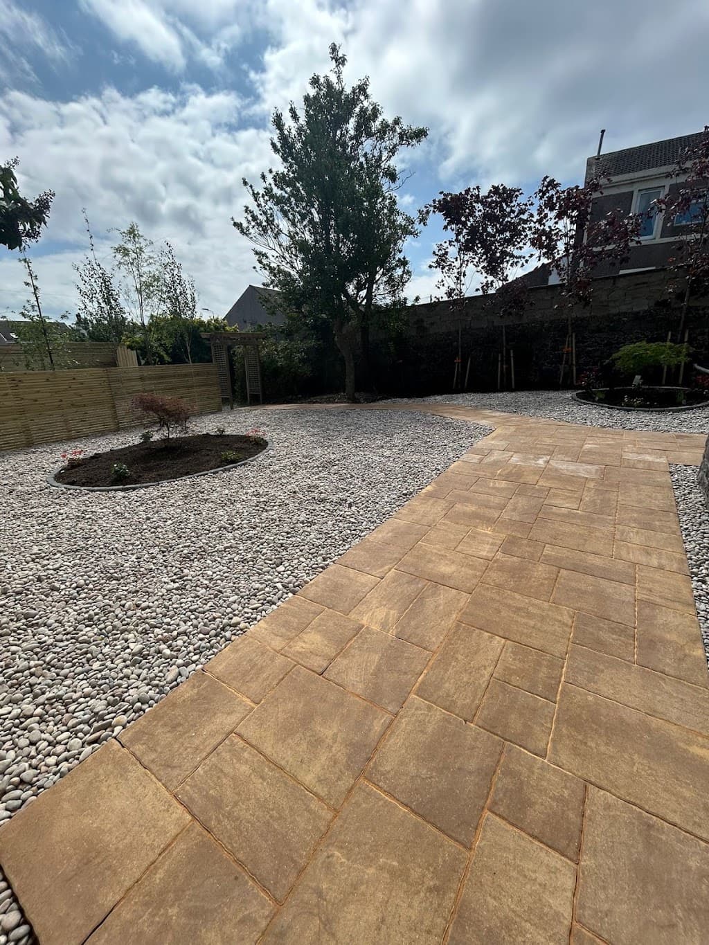 GGM Tree Surgery & Landscaping