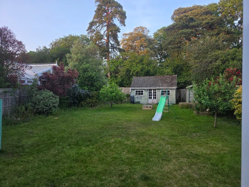 EH Landscaping & Tree Services
