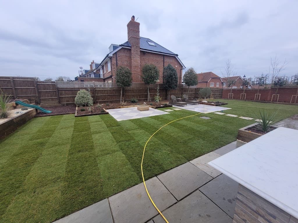 Wellingtonia Landscaping LTD