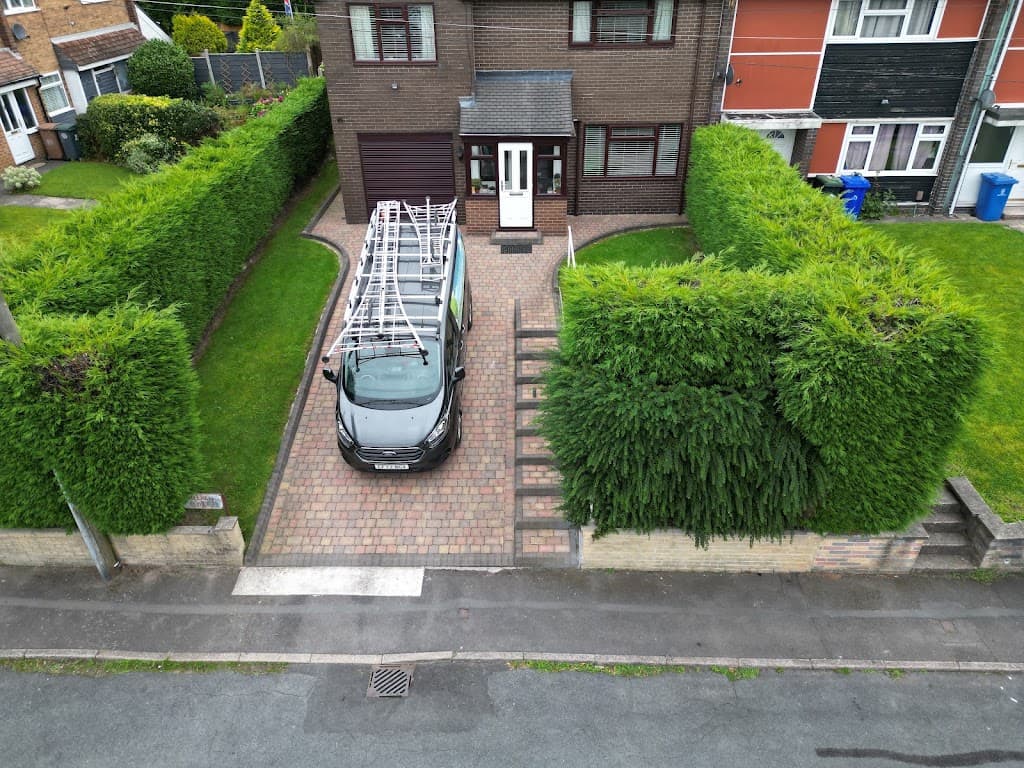 simons garden maintenance