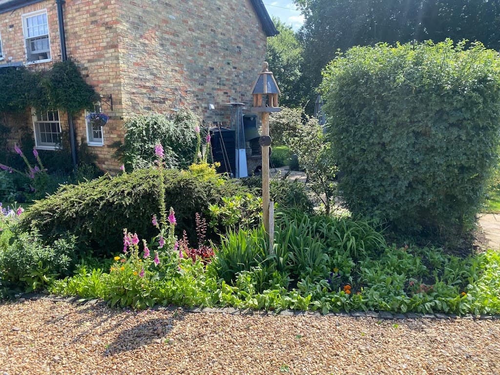 J & M Tree and Garden Maintenance