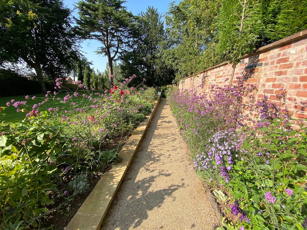 Mike Porter Gardens