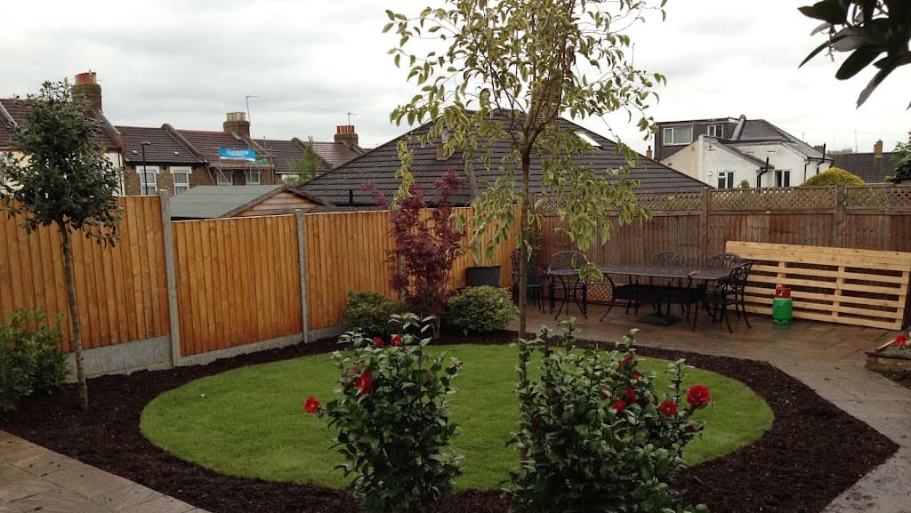 Edge & Cut Landscaping & Gardening