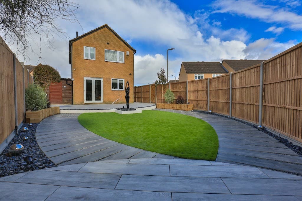 Golden Gardens & Building Ltd