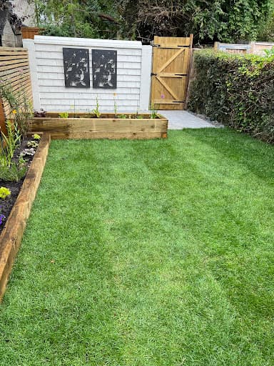 Edge & Cut Landscaping & Gardening — Customer photo