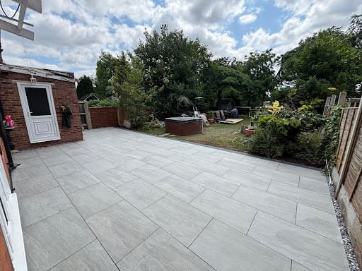 Flowers Landscape Gardening — Customer photo