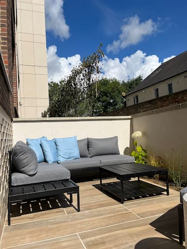 Lloyd's Gardens of London — Customer photo